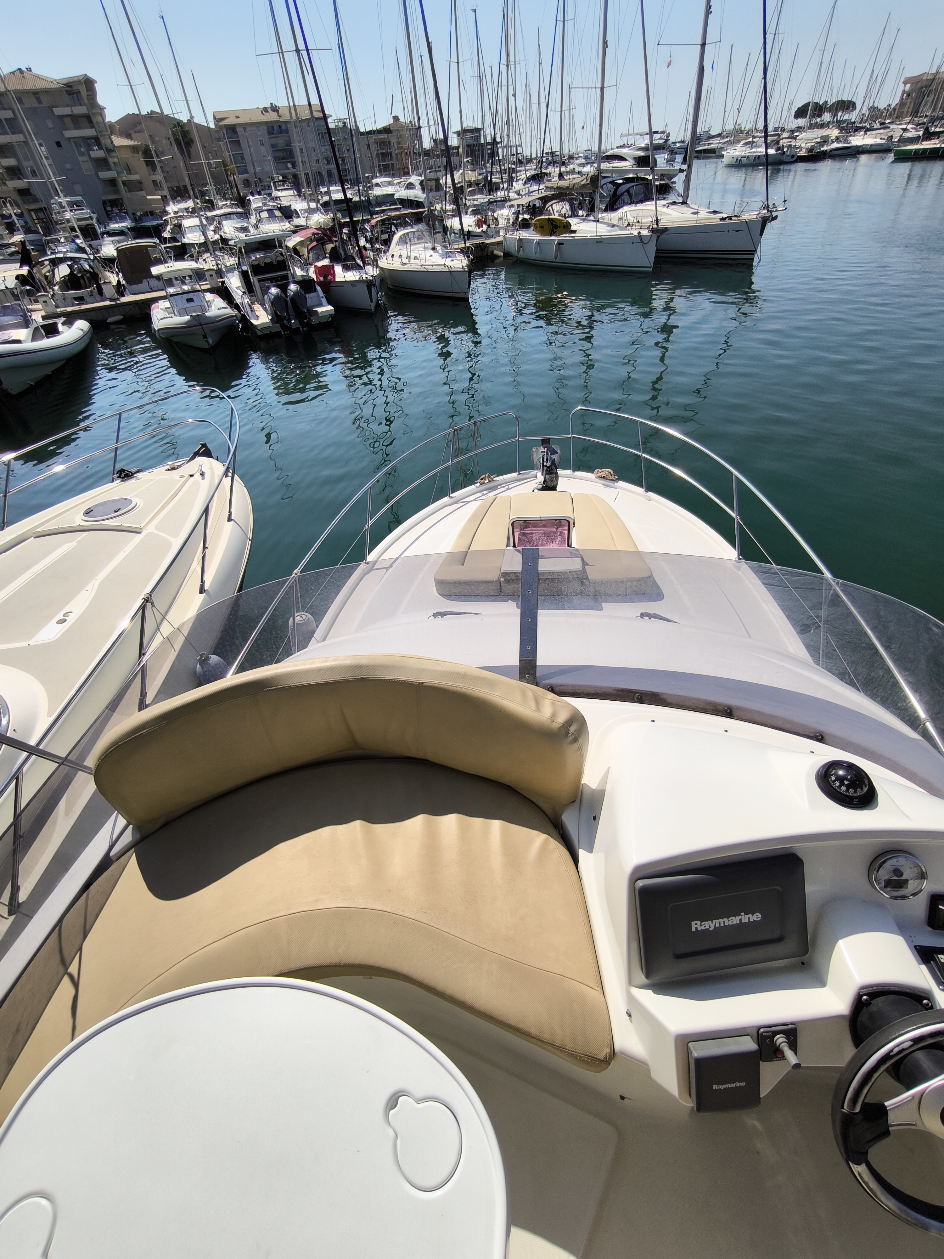 slider 66 Beneteau Antares 36